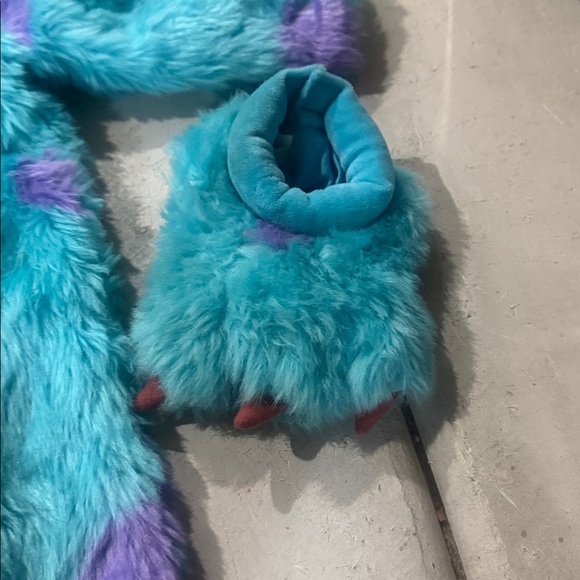 SULLY COSTUME pottery barn kids Fuzzy Blue and Purple Monster Costume - Picture 4 of 7